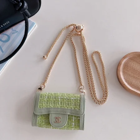 chanel カバー iphone17