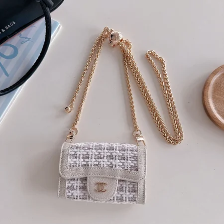 chanel カバー iphone17