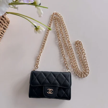 chanel シャネル アイフォン17プロ max ケース  女性
