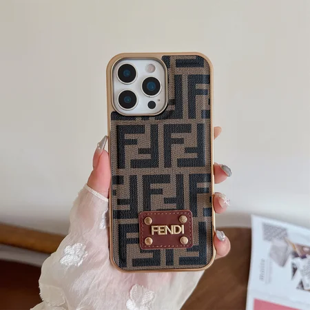 アイフォン17プラス 携帯ケース フェンディ fendi 