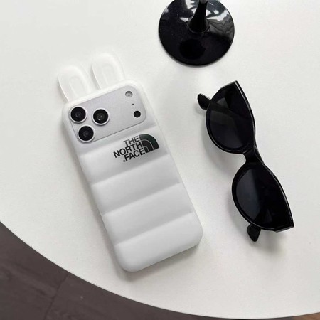 アイフォン17plus カバー the north face風 