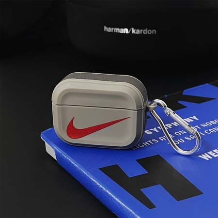 ブランド カバー iphone17プラス