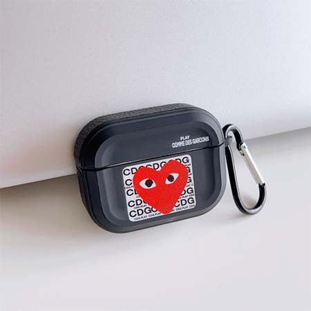 アイフォーン18 ケース comme des garçons  ブランド