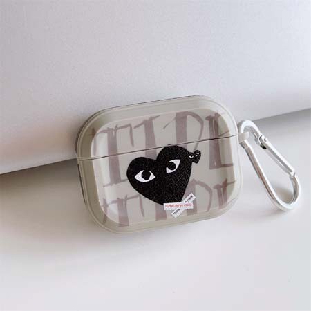 アイフォーン18 ケース comme des garçons  ブランド