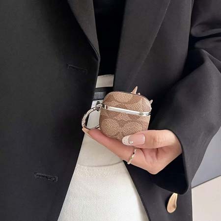 coach コーチ ケース アイフォーンiphone17プロ
