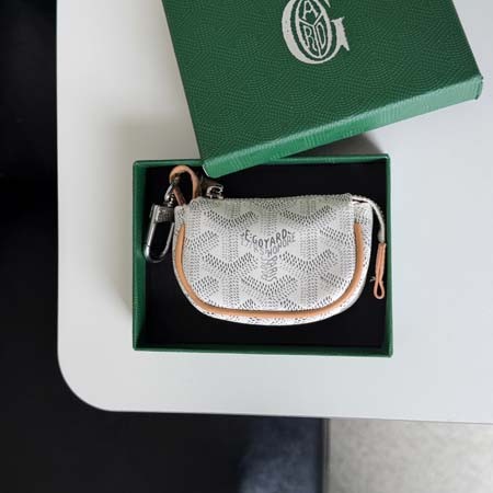 アイフォーン17プラス ゴヤール goyard ケース  迷彩グリーン