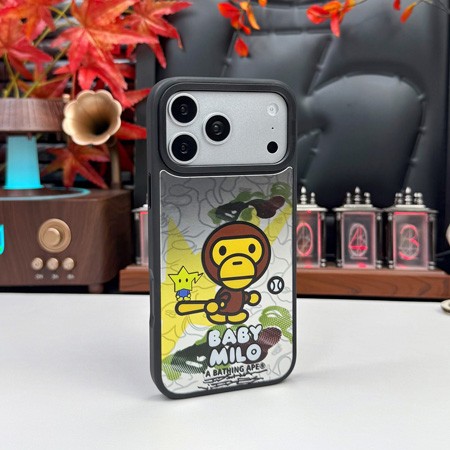 紫 bape ア・ベイシング・エイプ アイフォーン17プラス スマホケース 