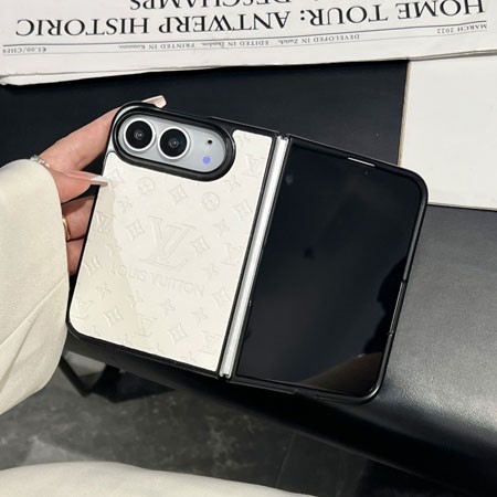 ハイブランド カバー アイフォーンiphone18promax ルイヴィトン 