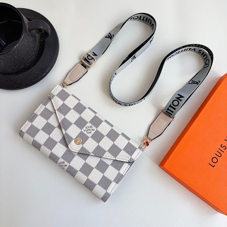 アイフォーンiphone18 gucci グッチ スマホケース 