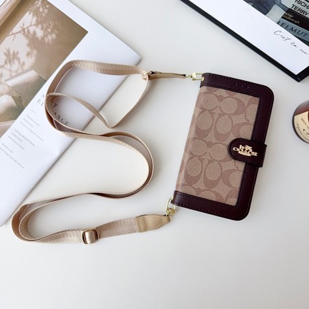 coach コーチ アイフォーンiphone18promax ケース  レンズ保護