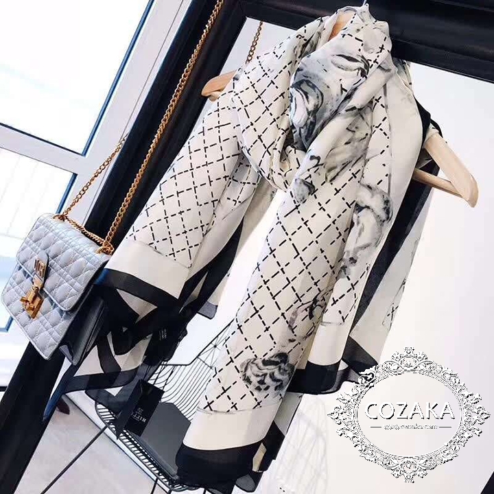 シャネル スカーフ シルク
