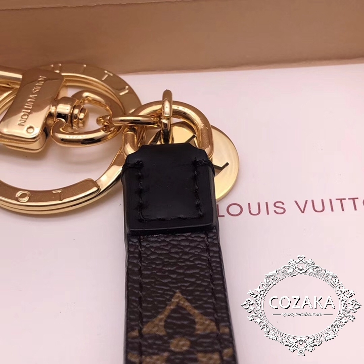 ルイヴィトン キーホルダー 本革ストラップ lv キーリング ゴールド 鍵収納 カラビナ付き