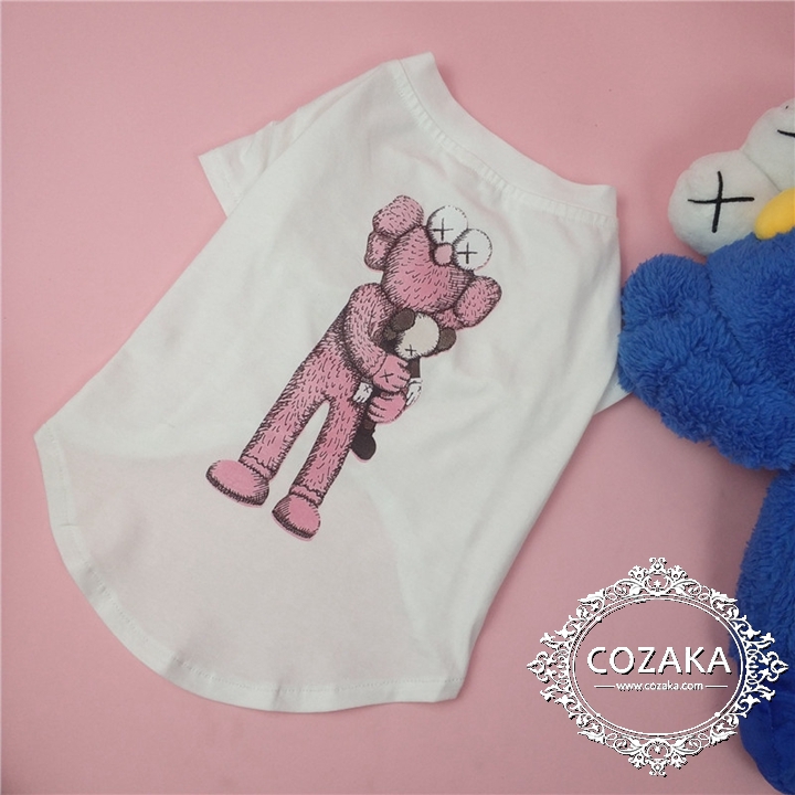 カウズ 犬Tシャツ インスタ