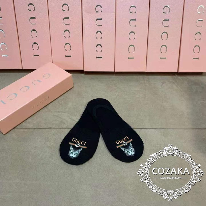 gucci 靴下 オシャレ