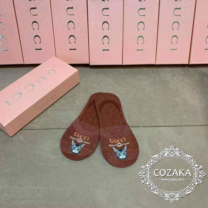 gucci 靴下 オシャレ