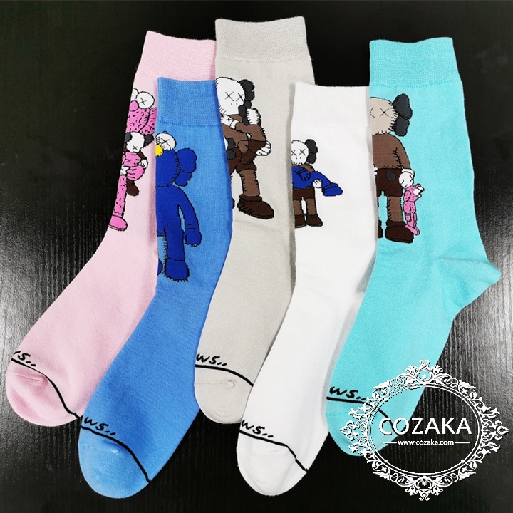kaws ソックス ストレッチ