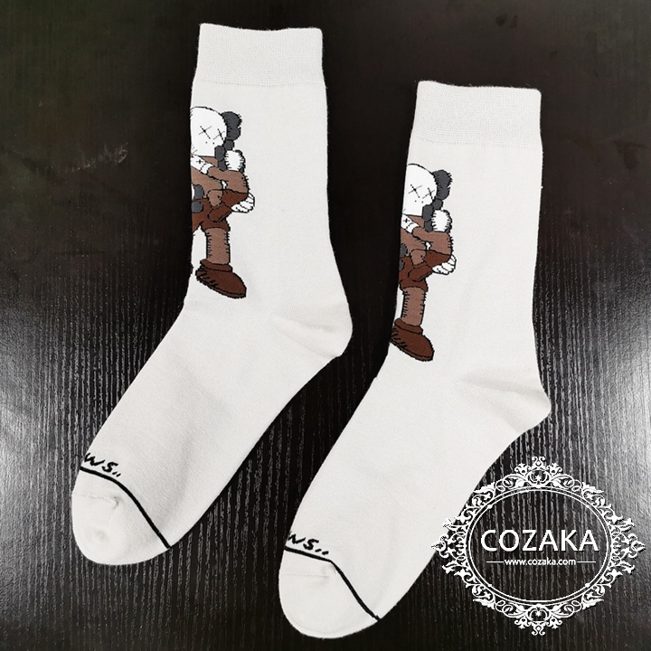 kaws ソックス ストレッチ