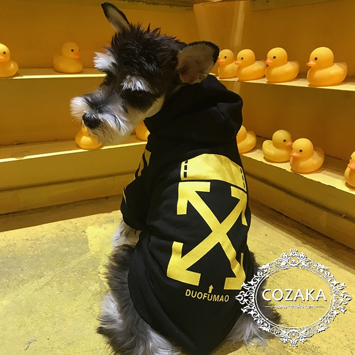 ブランド 犬とのペアルック オフホワイト