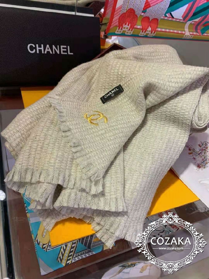chanel マフラー 彼女