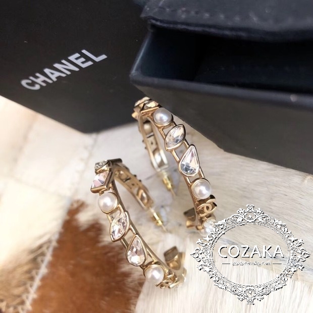 chanel ラインストーン 耳輪