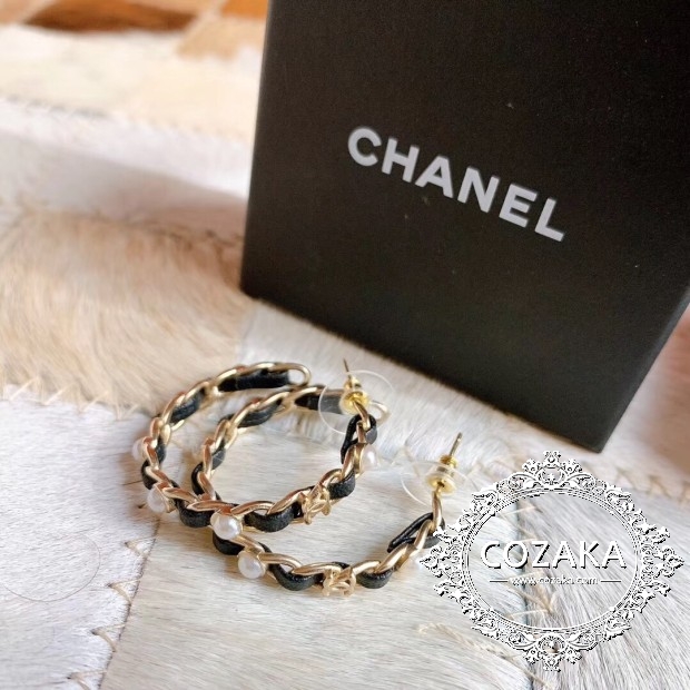 CHANEL ピアス 編み風