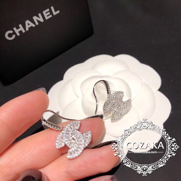 CHANEL ピアス レディース