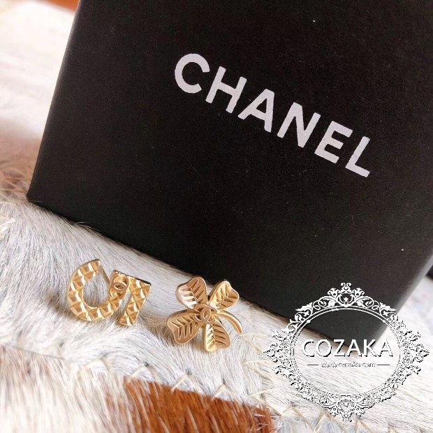 CCマーク 非対称ピアス CHANEL 