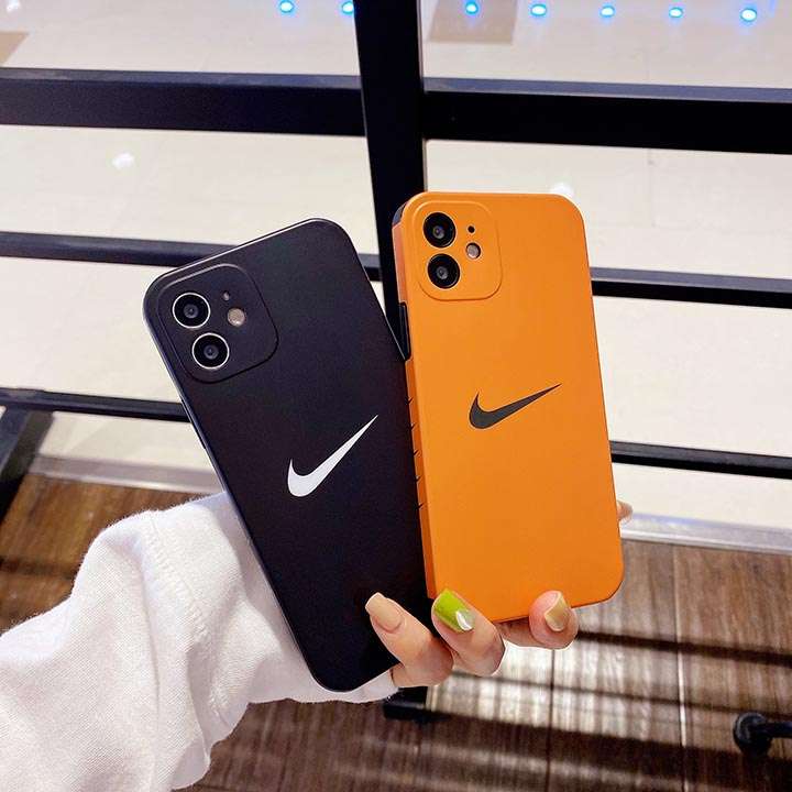 送料無料iPhone 14proスマホケースNike