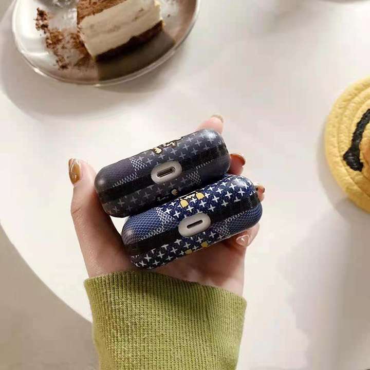  Airpods ケースヒューマンメイド