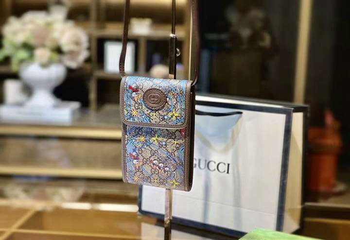 オシャレ ギャラクシー note 9 plus gucci 携帯ケース