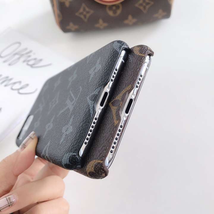 LV iphone15 ジャケット型カバー