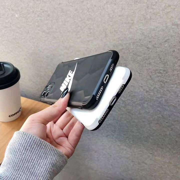 欧米風 アイホンXR 携帯ケース