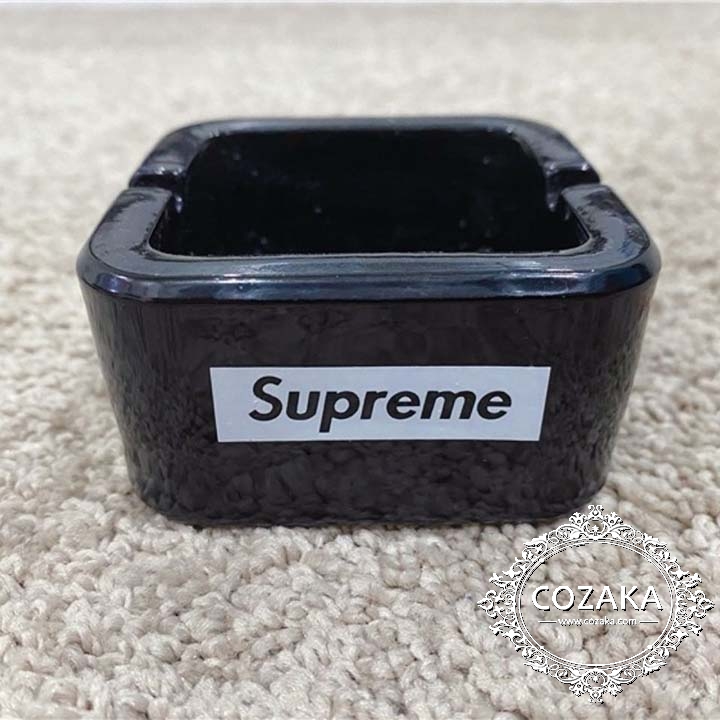 supreme  男性愛用 おしゃれ