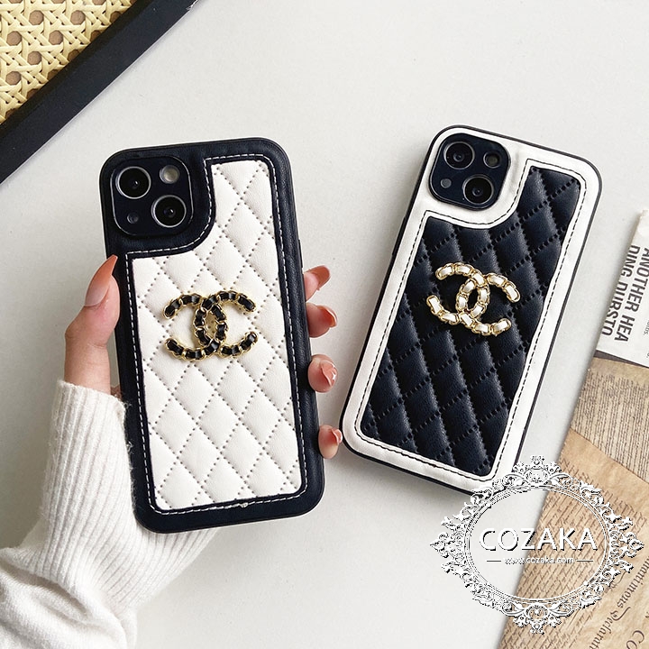 Chanel 保護ケース ロゴ付き iPhone 11