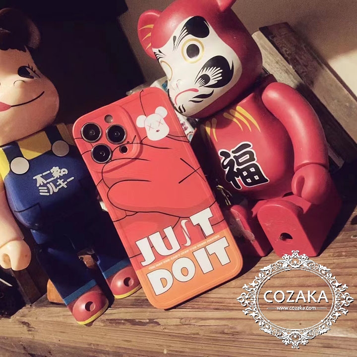 流行り アイフォーン12 mini Kaws ケース