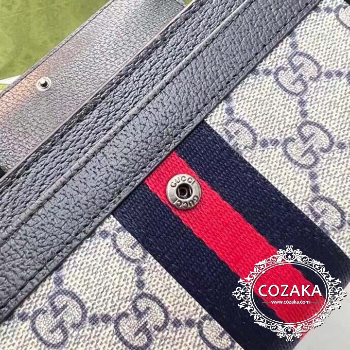 gucci ボタン式