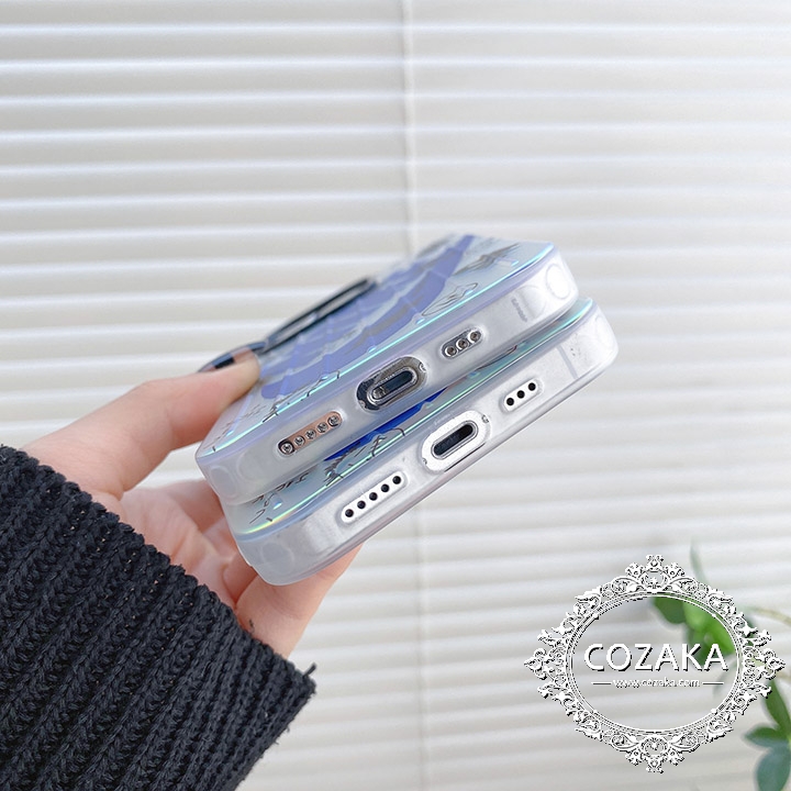 iPhone 13pro/13promaxシリコンNikeカバー