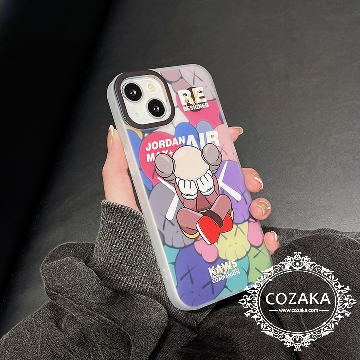 kaws iPhone 13promax/13proブランド字母プリント保護ケース