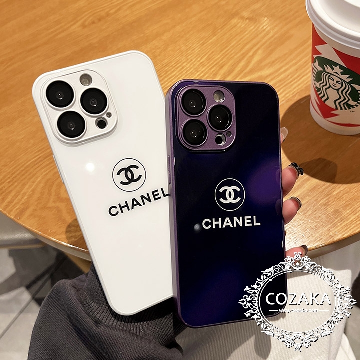 chanel保護ケースiPhone 14Proロゴ付き