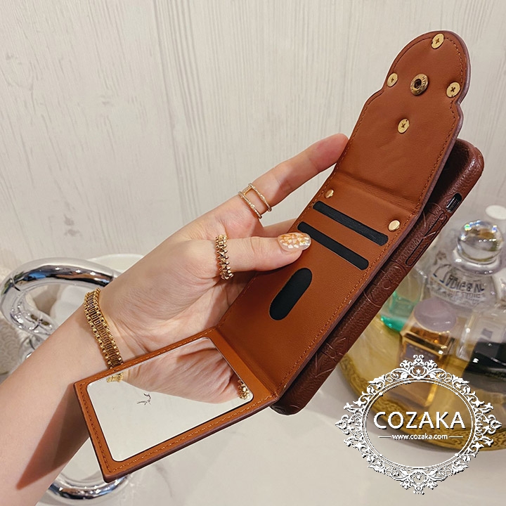 ルイヴィトン スマホケース 芸能人愛用 iPhone 12promax/12mini