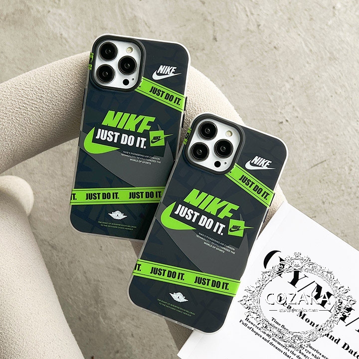 iPhone 13pro/13promax 保護ケース シリコン nike