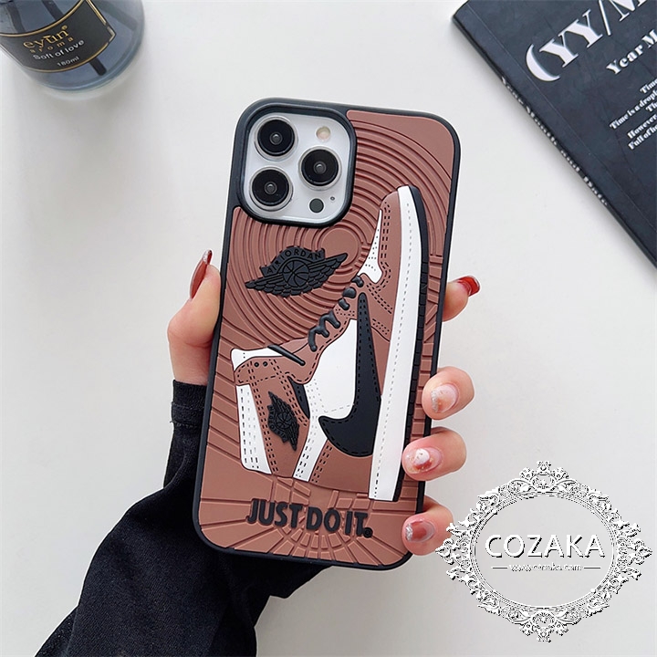 nike iphone15 pro maxケース高校生