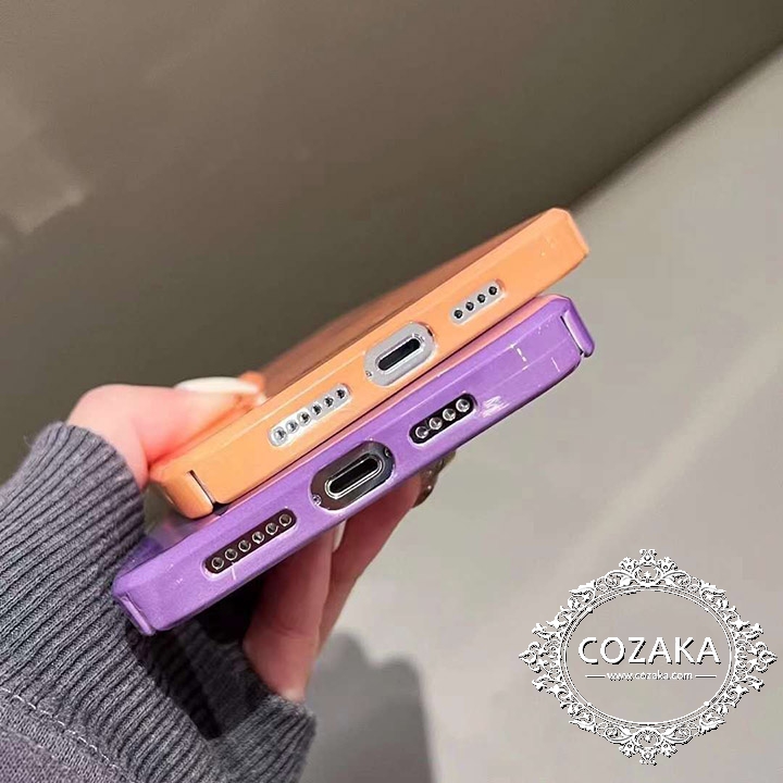 おすすめiphone15 proケース the north face
