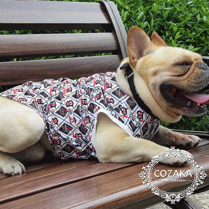 バーバリー 犬Tシャツ白