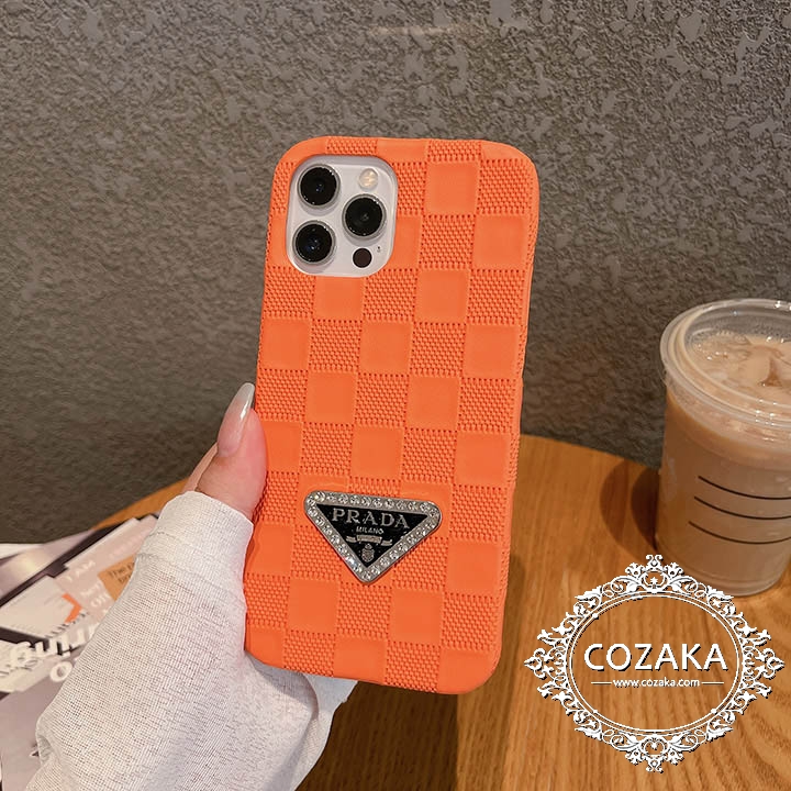 プラダ レザー アイフォン15ケース