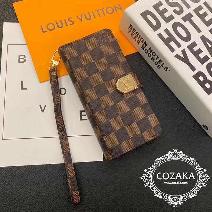 LV iphone15 proケース定番柄