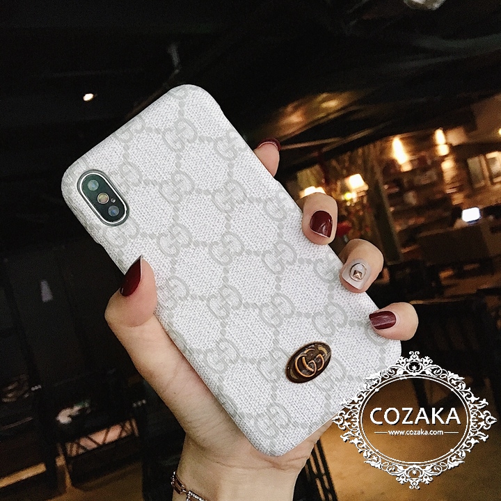 iPhoneXケース 金具ロゴ柄 大人しい