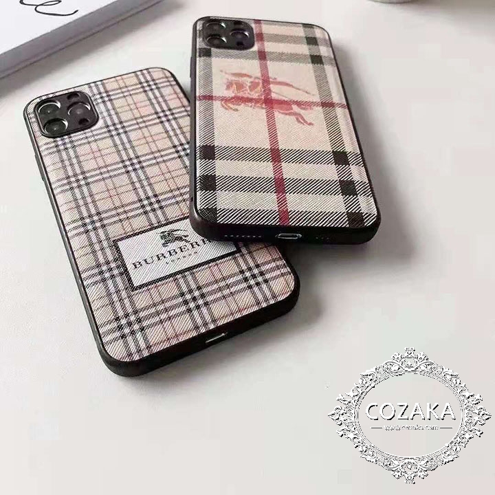 Burberry iphone15ケース 馬車