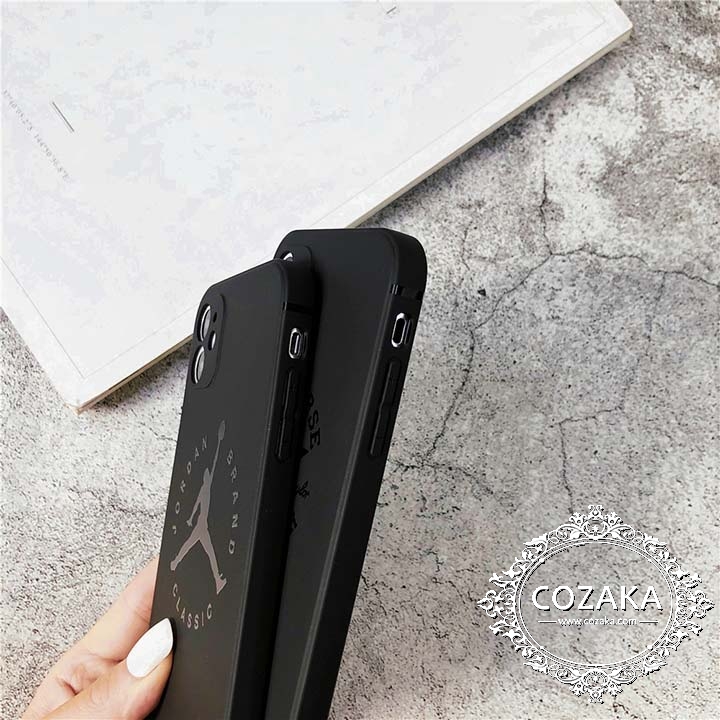 アイフォン 15プロ 携帯ケースkenzo風