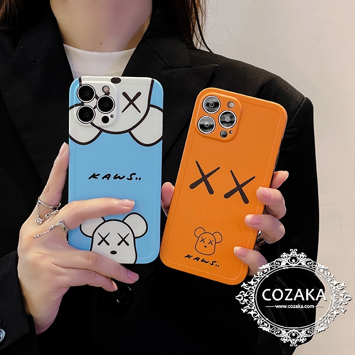 可愛い iphone15 pro maxケースkaws